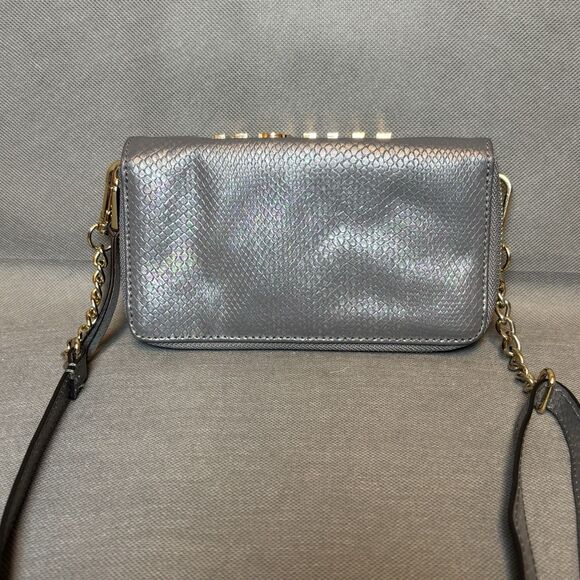 Vintage Juicy Couture Crossbody Purse Wallet Gold Chain Metallic Iridescent Y2K - Picture 2 of 14